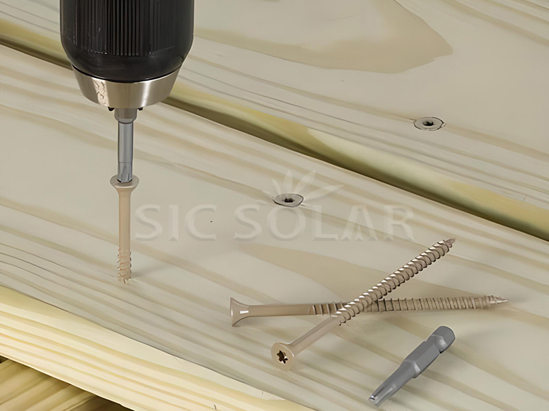 Torx head screw for wooden purlin