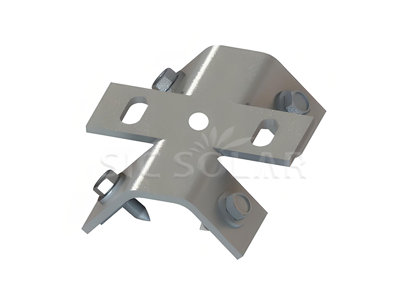 Penetrating metal roof clamp