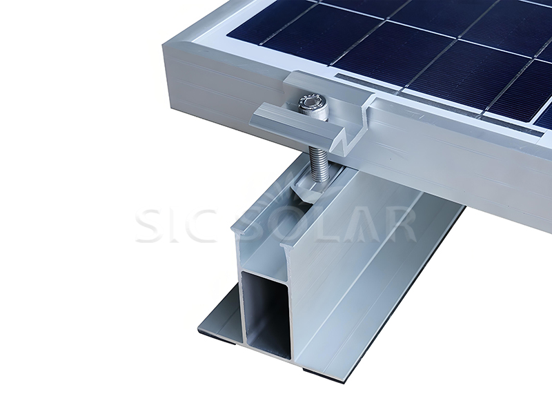 Solar panel mounting bracket